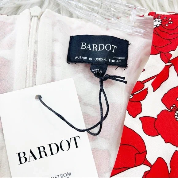 Bardot Women's Fiesta Floral Faux Wrap Short Sleeve Dress in Red Size 12